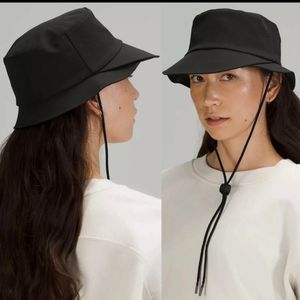 Nwots Lululemon wide brim bucket hat
